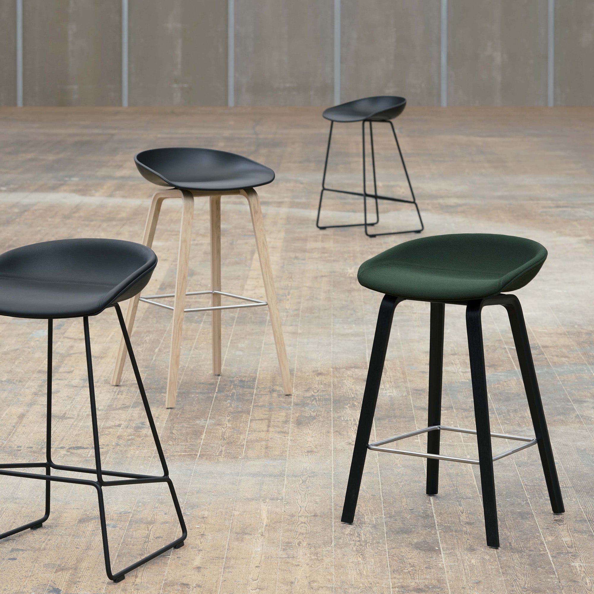 About A Stool AAS 38