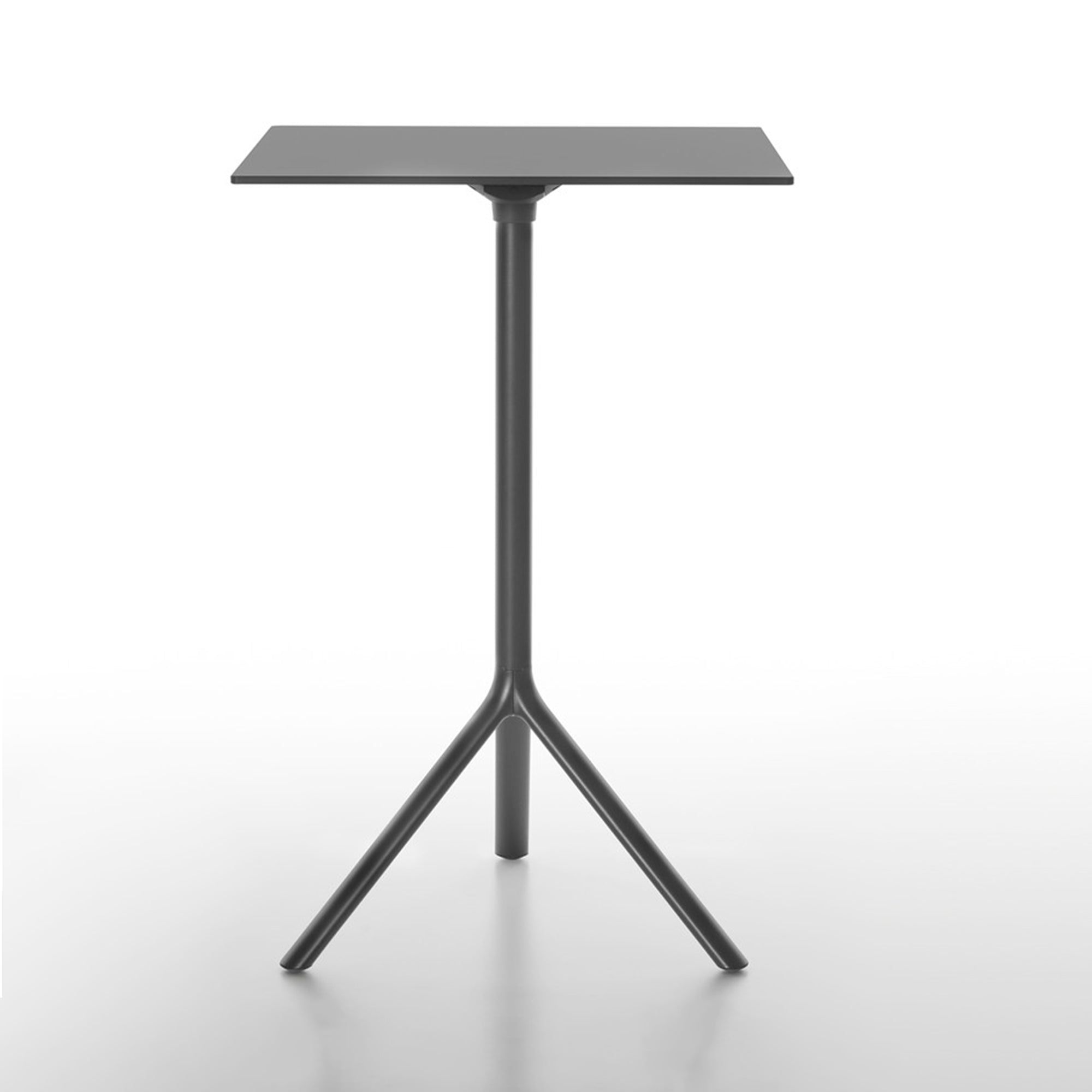 Miura Table 70x70